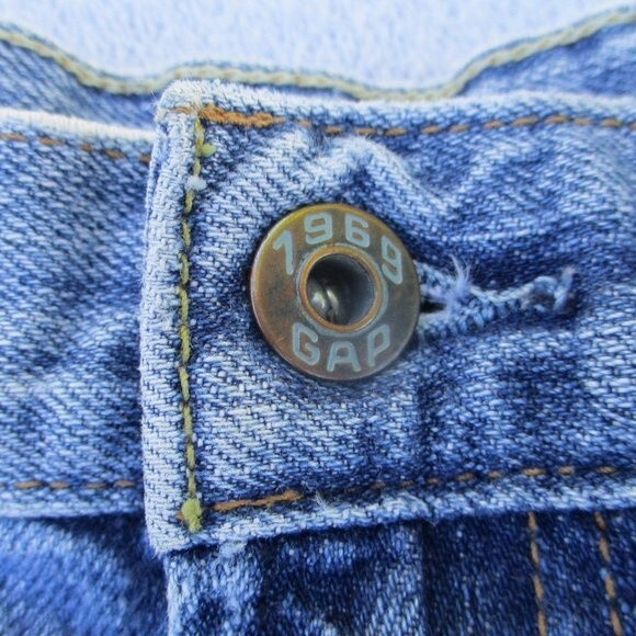 Gap Cut Off Light Wash Blue Jean Shorts Size 38 Men's / 30 Women's. SO CUTE!! - Picture 4 of 14